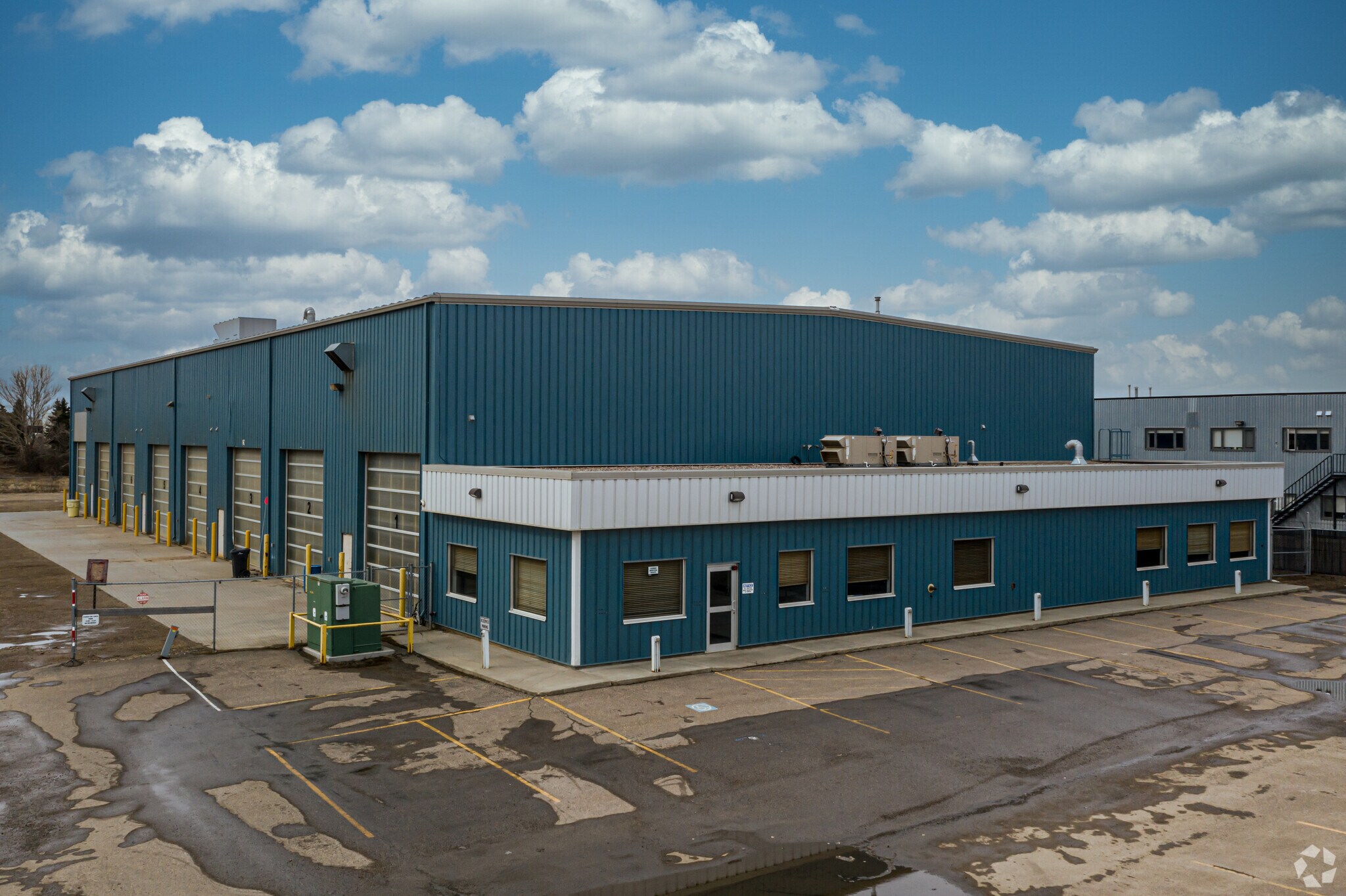 605 15th Ave, Nisku, AB à vendre Photo principale- Image 1 de 11