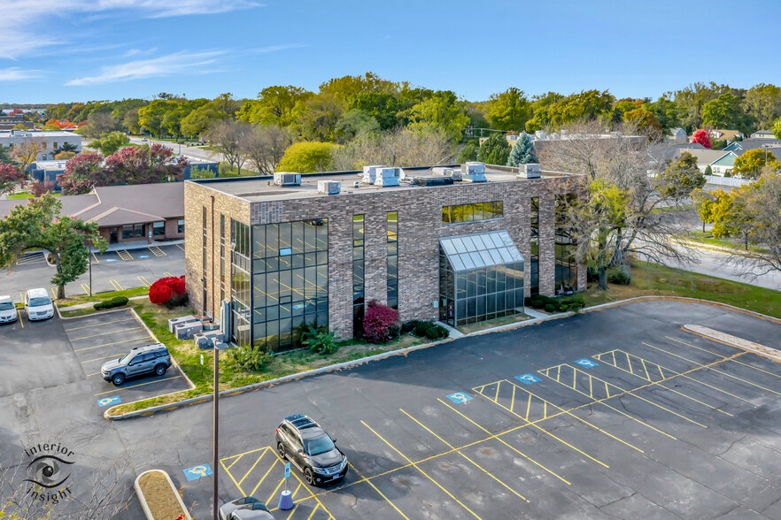 935 W 175th St, Homewood, IL à vendre - Photo principale - Image 1 de 7