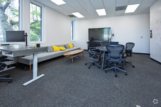 223 N Harbor Blvd, Fullerton, CA à louer Photo intérieure- Image 1 de 1