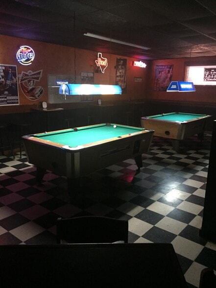 101 Moore, Moulton, TX à vendre - Photo du bâtiment - Image 2 de 28