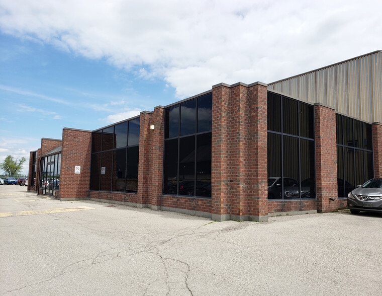 355 Attwell Dr, Toronto, ON for lease - Building Photo - Image 3 of 6