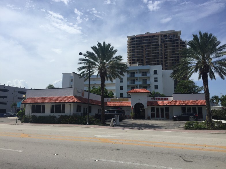 2915 E Las Olas Blvd, Fort Lauderdale, FL for lease - Building Photo - Image 1 of 6