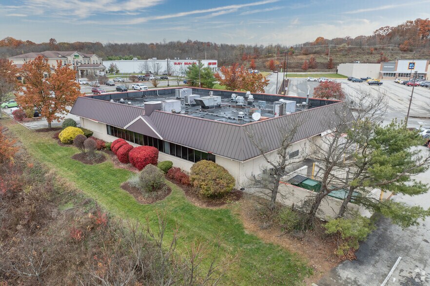 16 Hilltop Plz, Kittanning, PA à vendre - Photo du bâtiment - Image 2 de 4