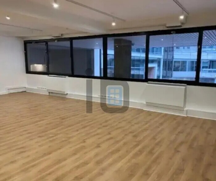 Bureau dans Paris à vendre - Photo intérieure - Image 1 de 2