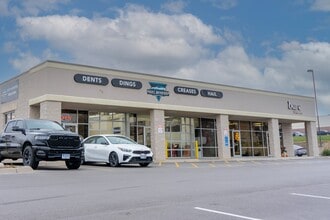 5730 S 144th St, Omaha, NE for lease Interior Photo- Image 2 of 10