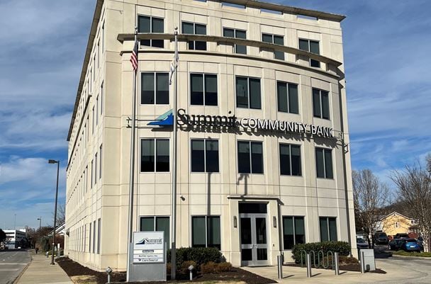 400 Washington St E, Charleston, WV for lease - Building Photo - Image 3 of 10