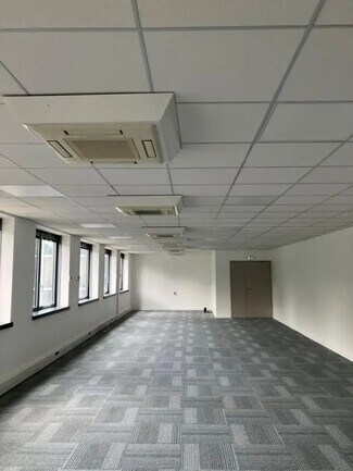 Plus de détails pour Bureau à louer