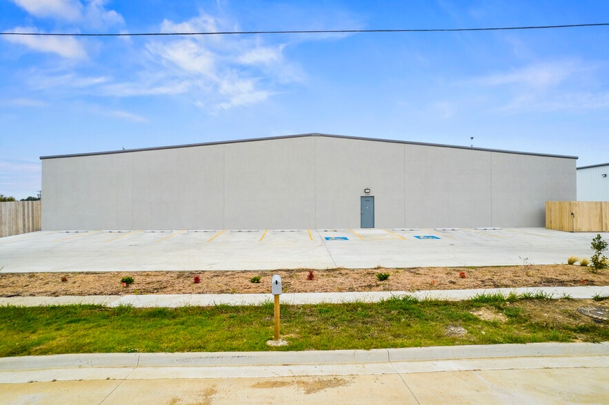 1100 N Birch Ave, Broken Arrow, OK à vendre - Photo du bâtiment - Image 2 de 6