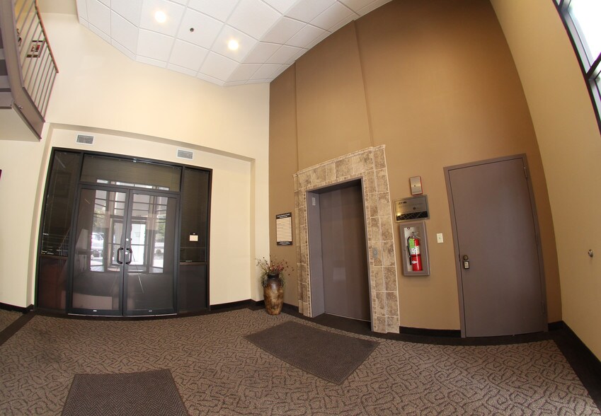 6520-6532 Edenvale Blvd, Eden Prairie, MN à louer - Photo intérieure - Image 2 de 9