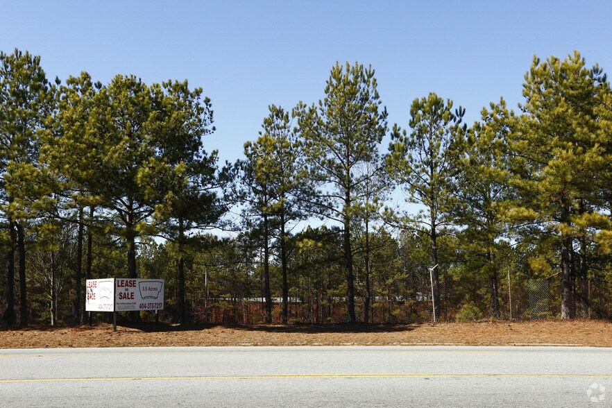 6061 Live Oak Pky, Norcross, GA à vendre - Photo du bâtiment - Image 3 de 4