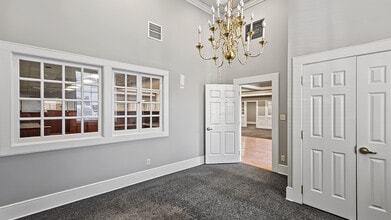 112 N Jefferson St, Athens, AL for lease Interior Photo- Image 2 of 21