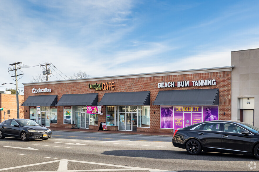 32 Glen Cove Rd, Greenvale, NY for lease - Building Photo - Image 2 of 5
