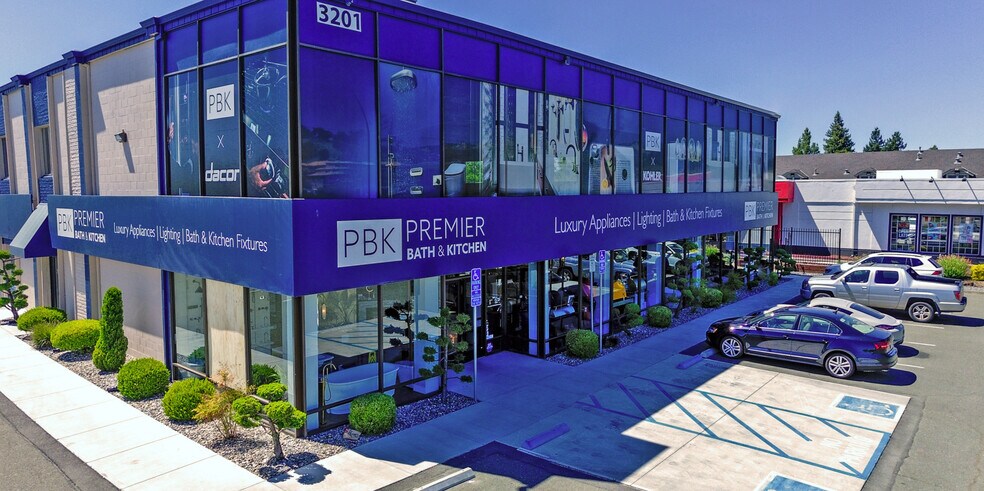 3201 Cleveland Ave, Santa Rosa, CA à vendre - Photo du bâtiment - Image 2 de 50