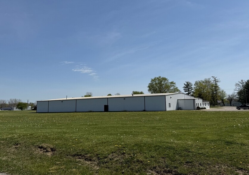 1100 N Fifth St, Greenfield, OH à louer - Photo du bâtiment - Image 2 de 6