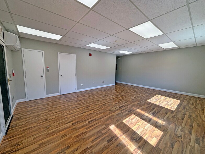 55 Constitution Ave, Portsmouth, NH à vendre - Photo du bâtiment - Image 3 de 4