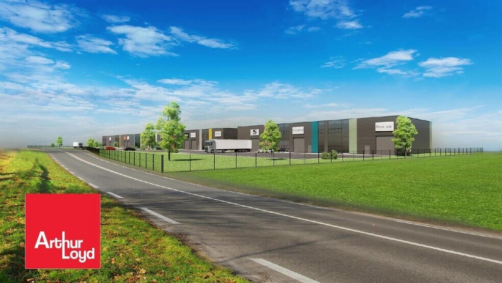 Industrial in Chartres for lease - Building Photo - Image 3 of 5