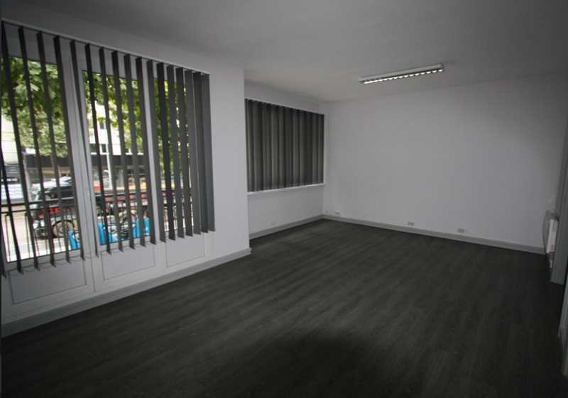 Office in Rouen for lease - Interior Photo - Image 2 of 5