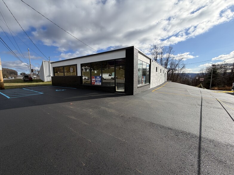 1908 Scranton Carbondale Hwy, Dickson City, PA for lease - Building Photo - Image 1 of 16