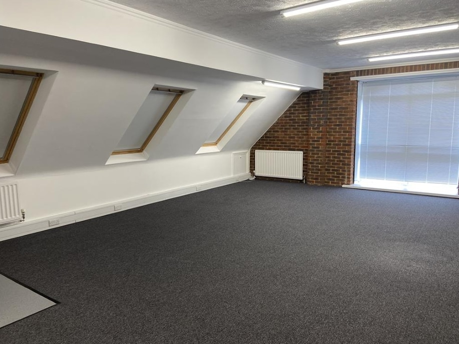 12-27 Shamrock Way, Southampton à louer Photo intérieure- Image 1 de 2