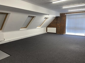 12-27 Shamrock Way, Southampton à louer Photo intérieure- Image 1 de 2