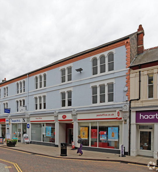 28-30 Cowgate, Peterborough for lease - Primary Photo - Image 1 of 4