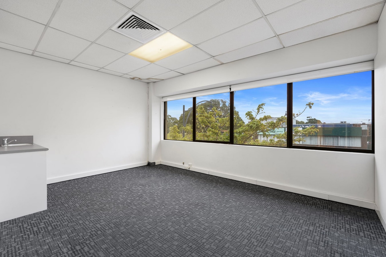 28-30 President Ave, Caringbah, NSW 2229 - Unit 9 - - Interior Photo - Image 1 of 3