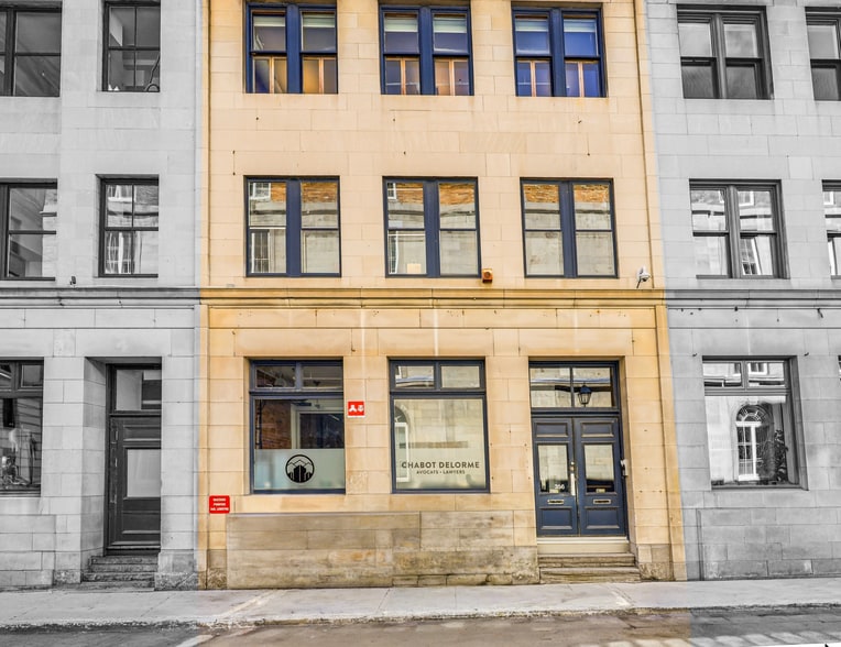 356-360 Rue Le Moyne, Montréal, QC for lease - Interior Photo - Image 1 of 35