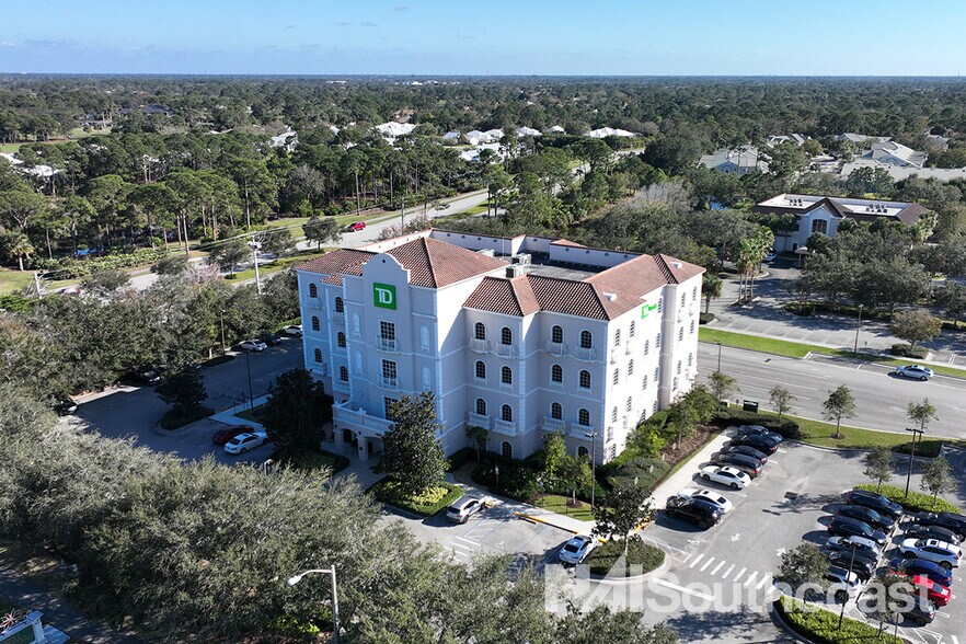 1660 SW St Lucie West Blvd, Port Saint Lucie, FL à louer - Photo du bâtiment - Image 3 de 14