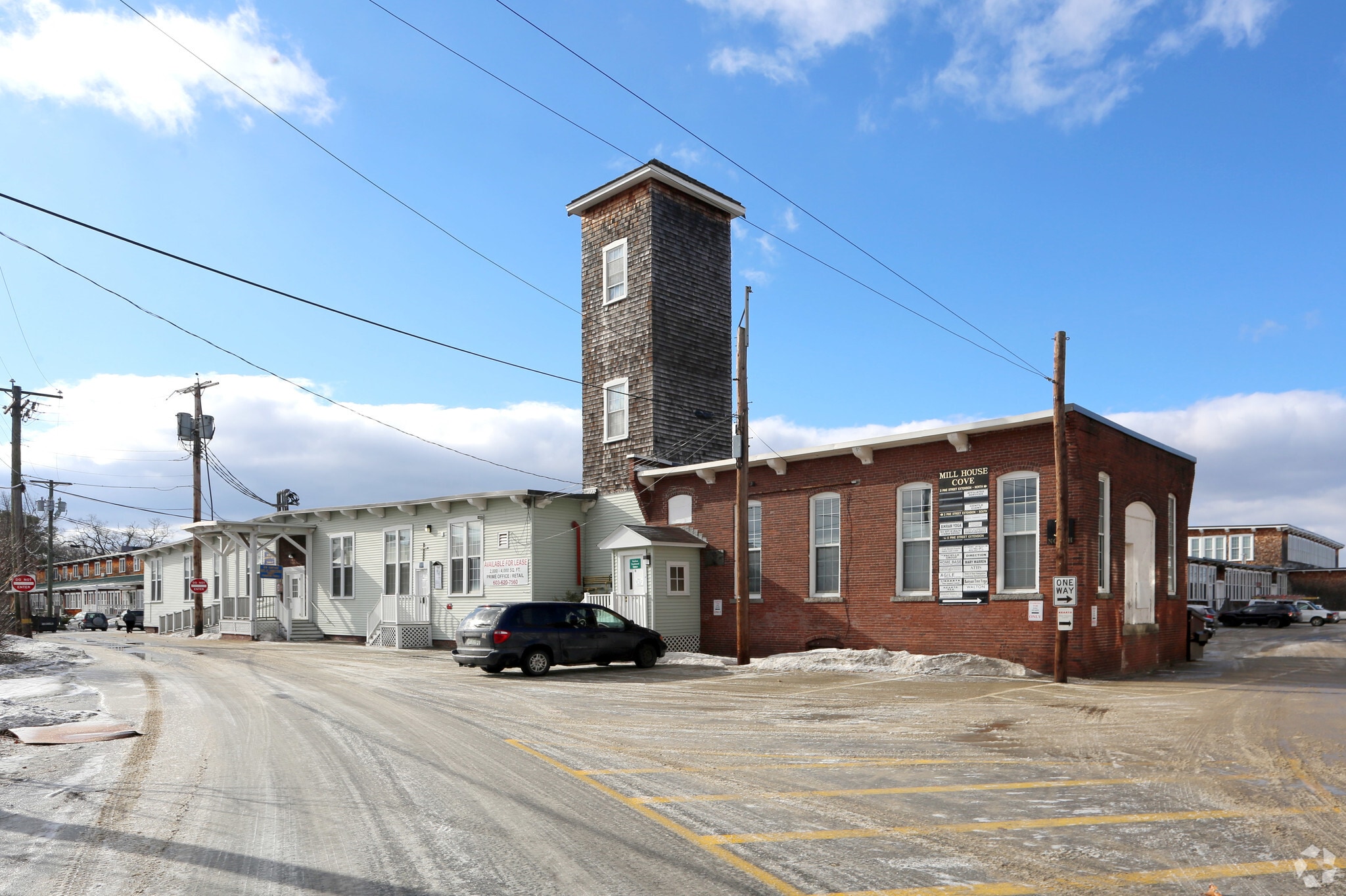 5 Pine Street Ext, Nashua, NH for lease Primary Photo- Image 1 of 6