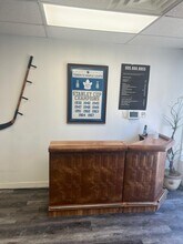 965 Dundas St W, Whitby, ON à louer Photo intérieure- Image 2 de 7