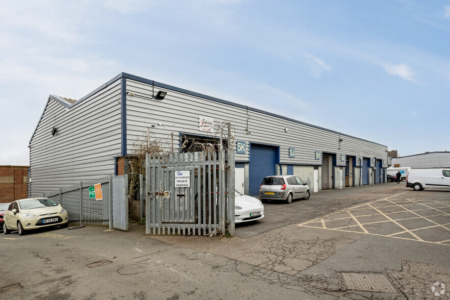 Henley Rd, London for lease - Building Photo - Image 2 of 5