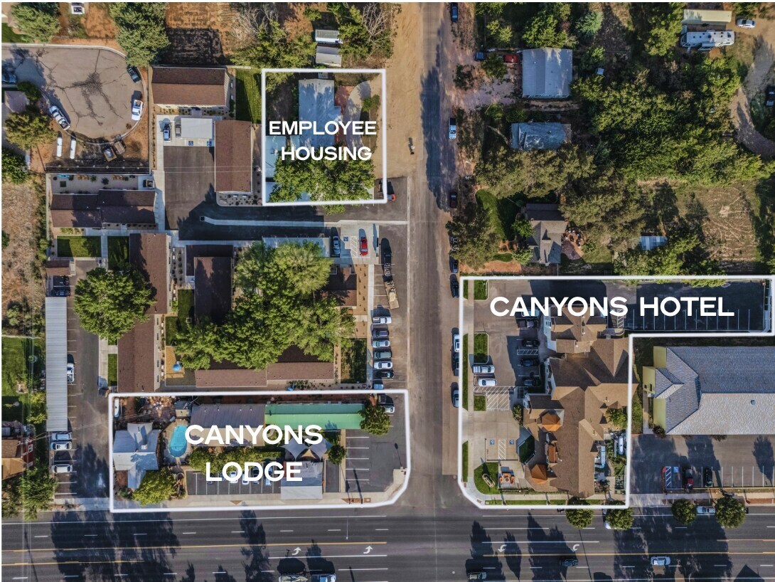 The Canyons Collection portfolio of 2 properties for sale on LoopNet.ca Primary Photo- Image 1 of 23