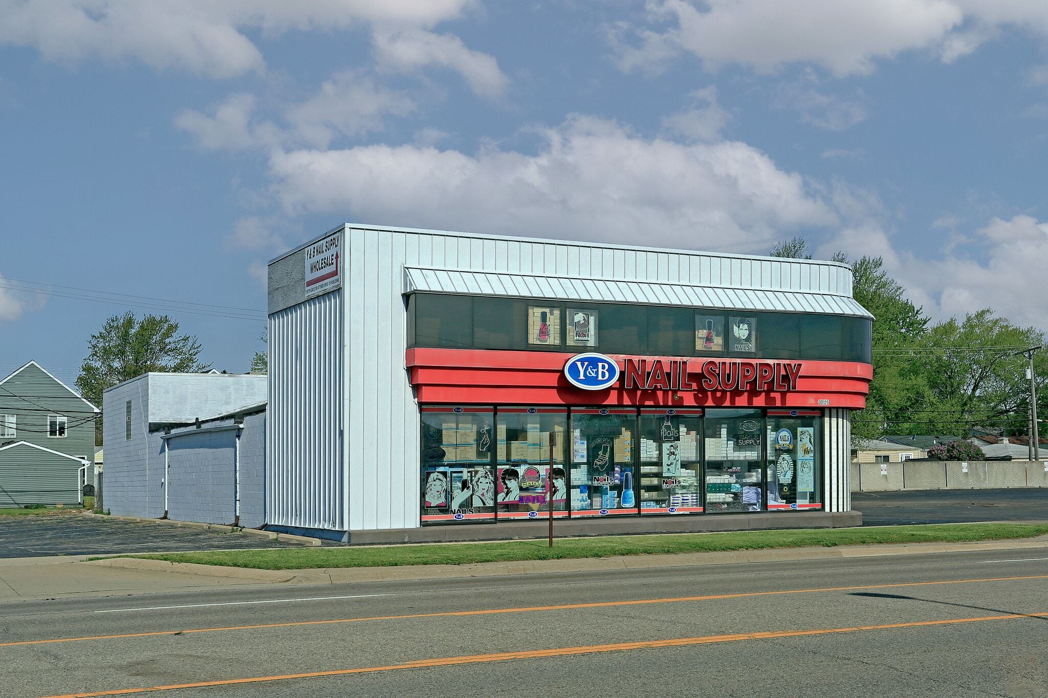 30125 John R Rd, Madison Heights, MI à vendre Photo du bâtiment- Image 1 de 4