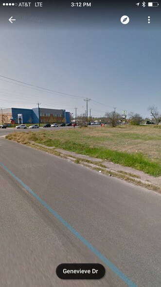 6920 S Flores St, San Antonio, TX à vendre - Photo du bâtiment - Image 2 de 3