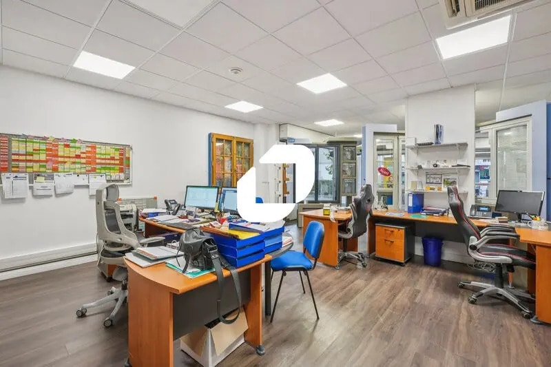 Bureau dans Asnières-sur-Seine à vendre Photo intérieure- Image 1 de 12