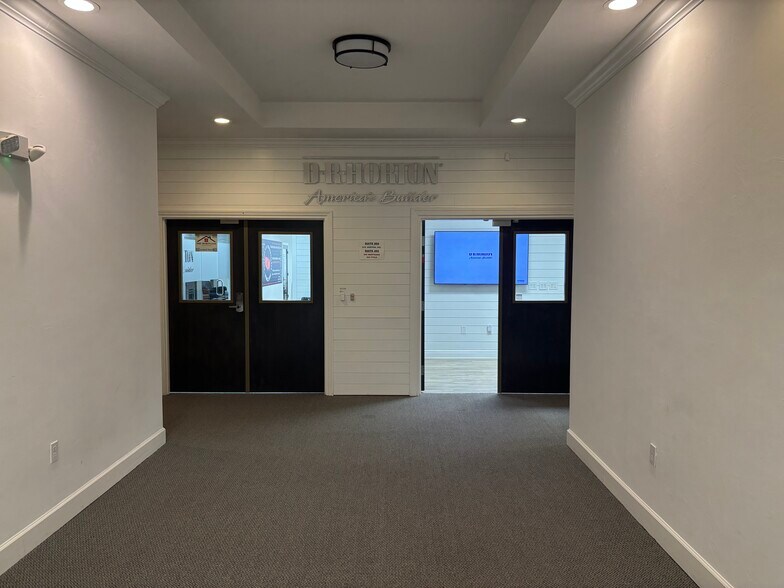 3606 Maclay Blvd S, Tallahassee, FL à louer - Photo intérieure - Image 2 de 42