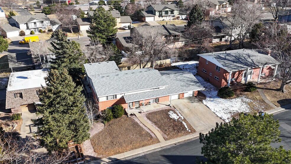 1022 S Arbutus St, Lakewood, CO à vendre - Photo du bâtiment - Image 2 de 21