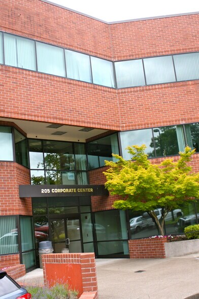 12901 SE 97th Ave, Clackamas, OR à louer - Photo du bâtiment - Image 2 de 4