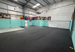 4-10 Hathaway Close, Leicester for lease Interior Photo- Image 1 of 3