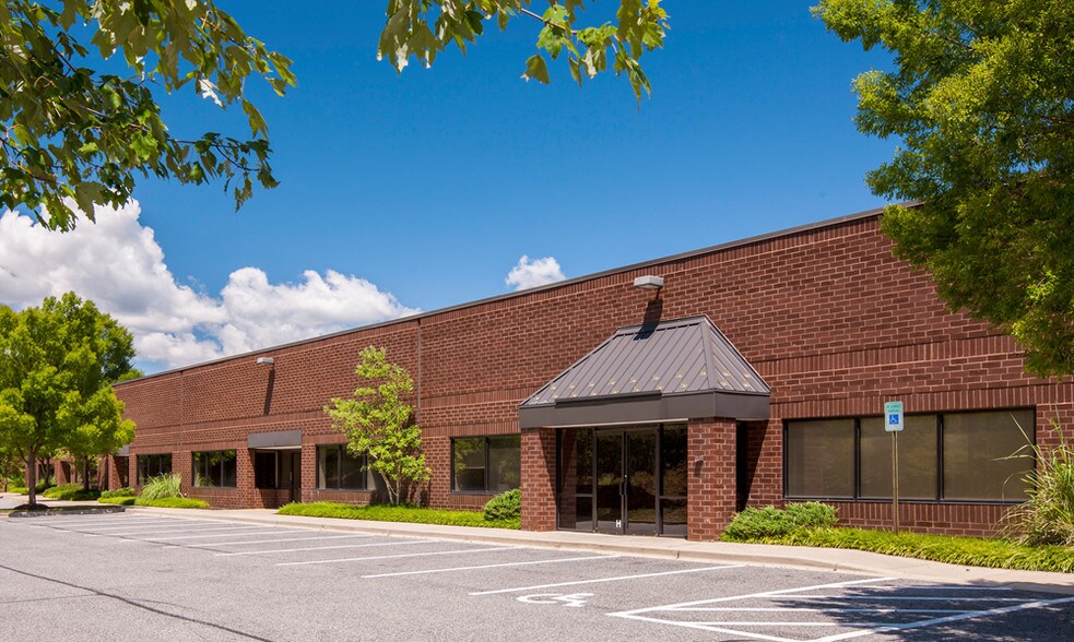 441 Defense Hwy, Annapolis, MD à louer - Photo du bâtiment - Image 2 de 3