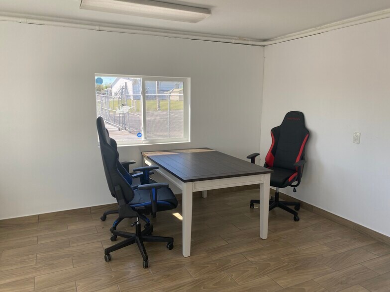 14990 Citrus Country Dr, Dade City, FL for sale - Interior Photo - Image 2 of 4