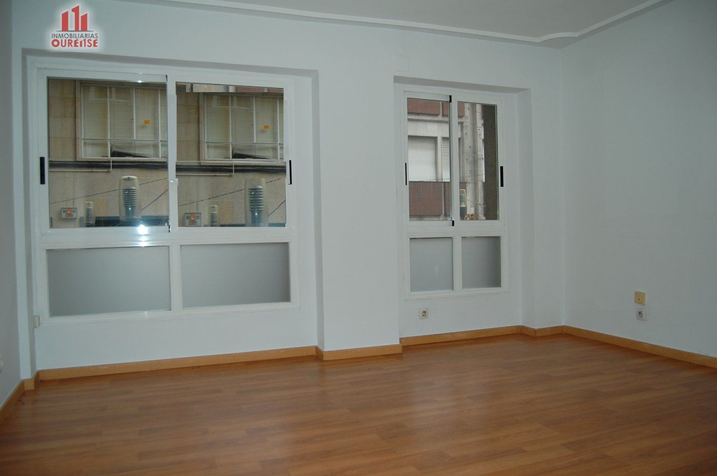 Office in Ourense, Orense for lease Primary Photo- Image 1 of 6