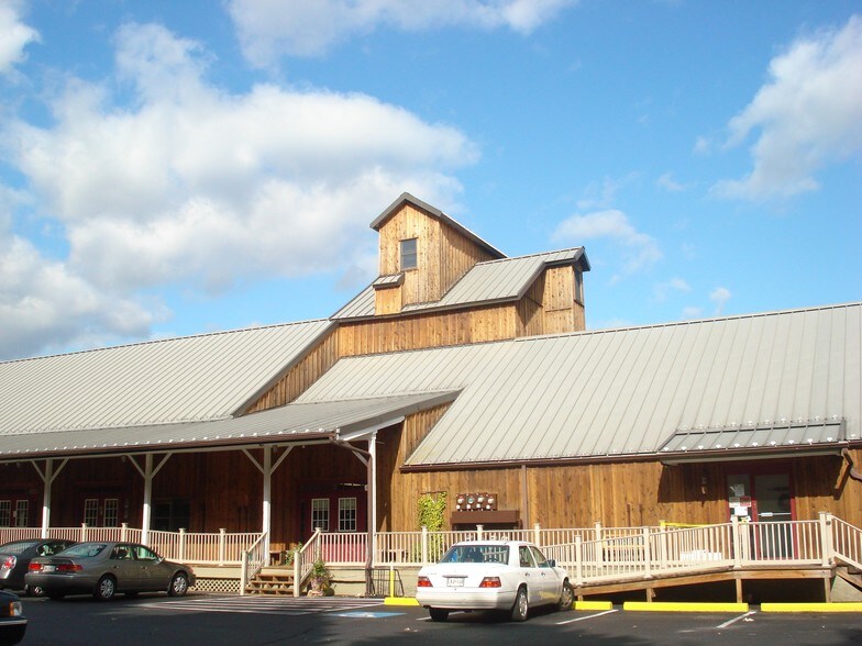 400 S Cross St, Chestertown, MD for lease - Building Photo - Image 2 of 5