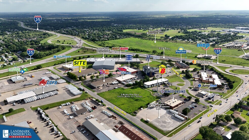 4969 S Lulu Ct, Wichita, KS à louer - Photo du bâtiment - Image 2 de 10