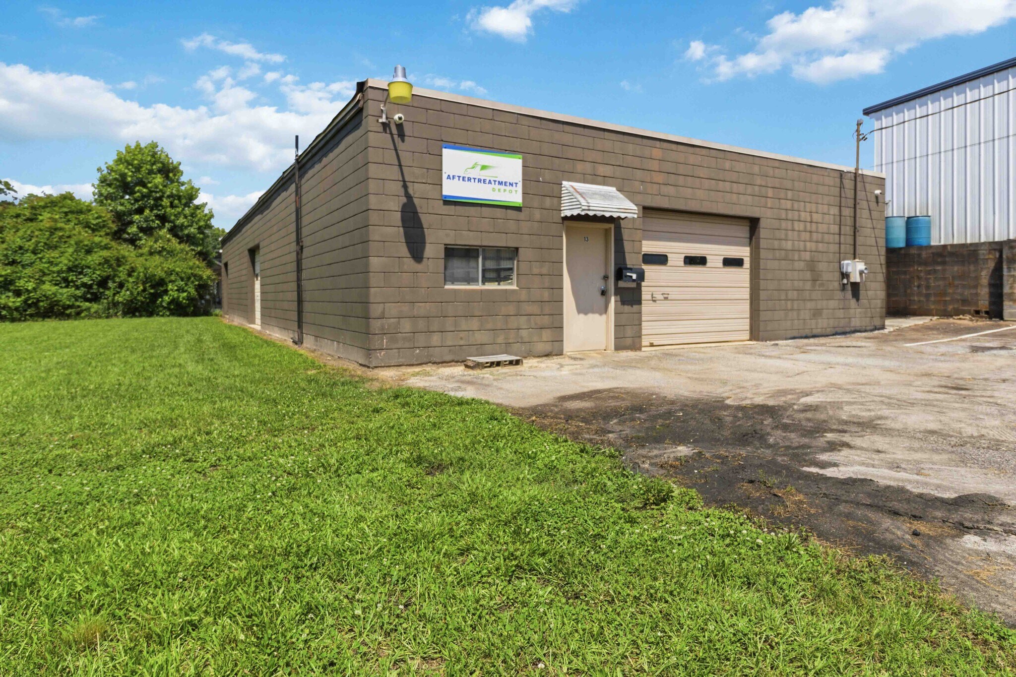 13 Alexander St, Winder, GA à vendre Photo du bâtiment- Image 1 de 16