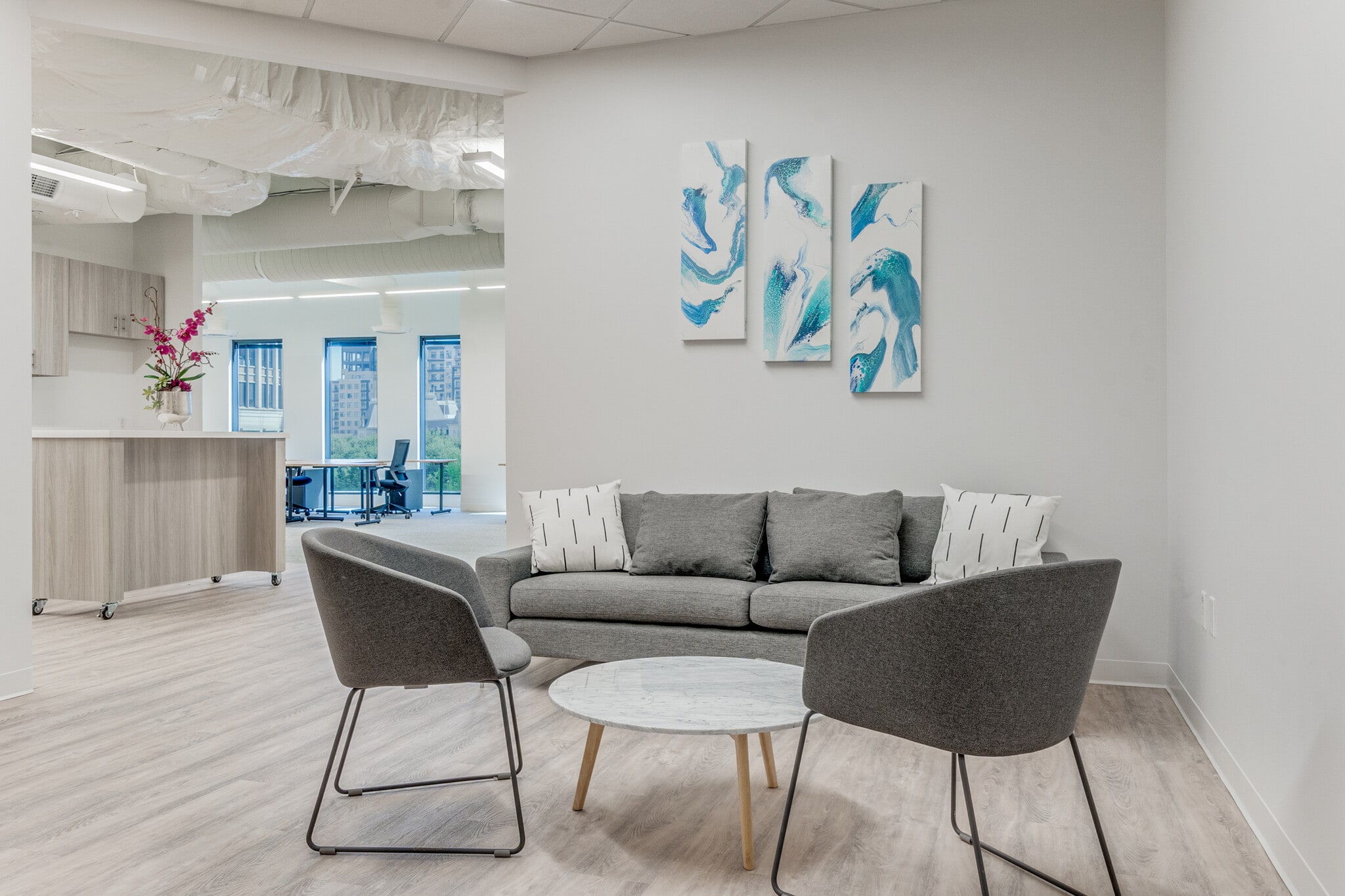 2525 McKinnon St, Dallas, TX for lease Interior Photo- Image 1 of 6