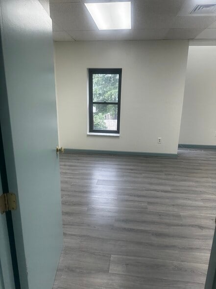 736 W Ingomar Rd, Ingomar, PA for sale - Building Photo - Image 2 of 32