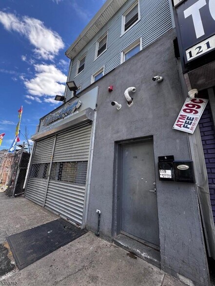 119 W Broadway, Paterson, NJ à vendre - Photo du bâtiment - Image 3 de 20