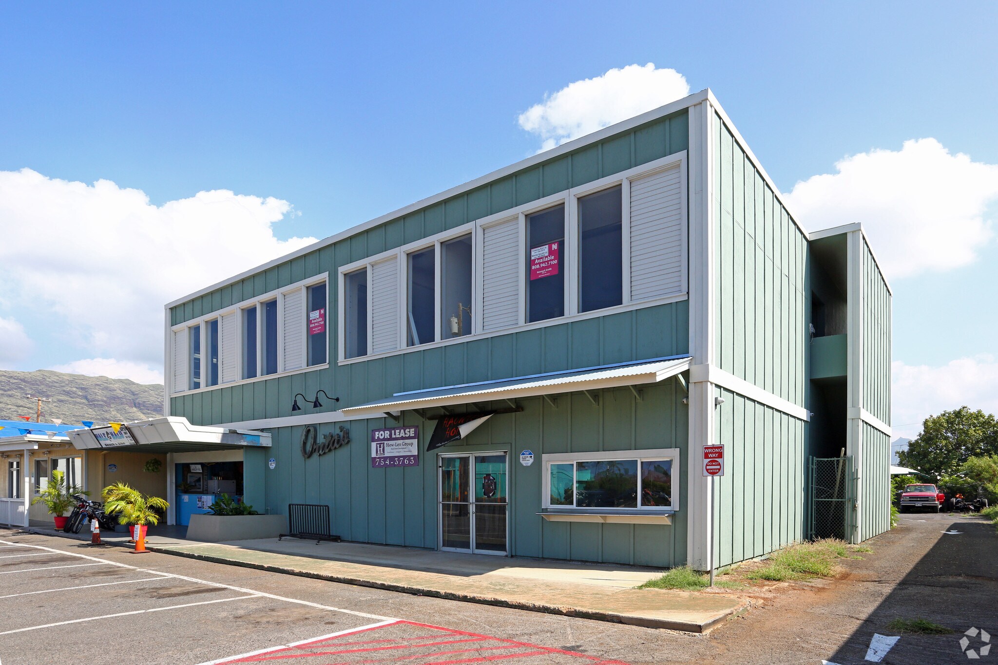 85-876 Farrington Hwy, Waianae, HI à vendre Photo principale- Image 1 de 42