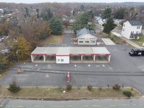 1603 Dixon St, Fredericksburg, VA for lease Interior Photo- Image 1 of 11